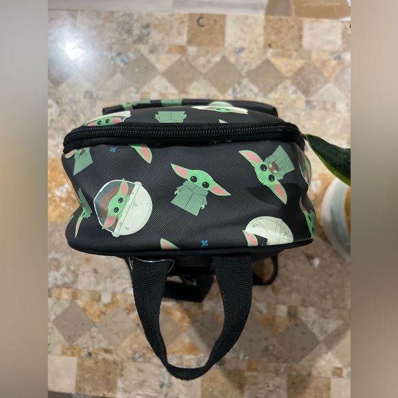 Bioworld Star Wars Mandalorian The Child Baby Yoda Mini Backpack - Picture 5 of 12